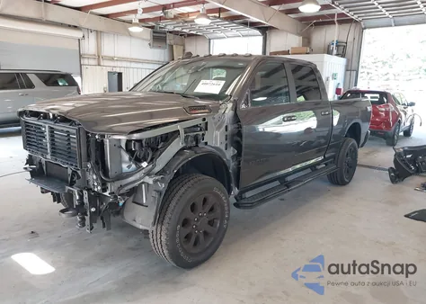 2022 Ram 2500 Big Horn 4X4 6'4 Box z USA, uszkodzony, nr VIN 3C6UR5DJ8NG263368